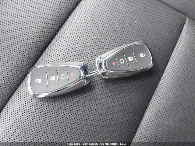 KL77LJE28SC119399 Chevrolet Trax 2rs
