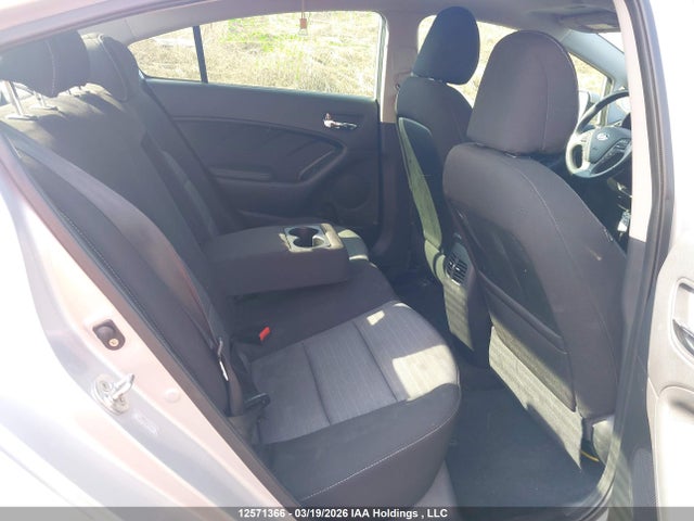 2015 Kia Forte Ex მანქანა იყიდება აუქციონზე, vin: KNAFX4A80F5396229, აუქციონის ნომერი: 12571366