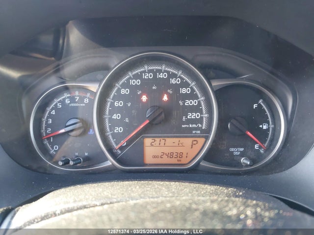 VNKKTUD30GA068015 Toyota YARIS LE