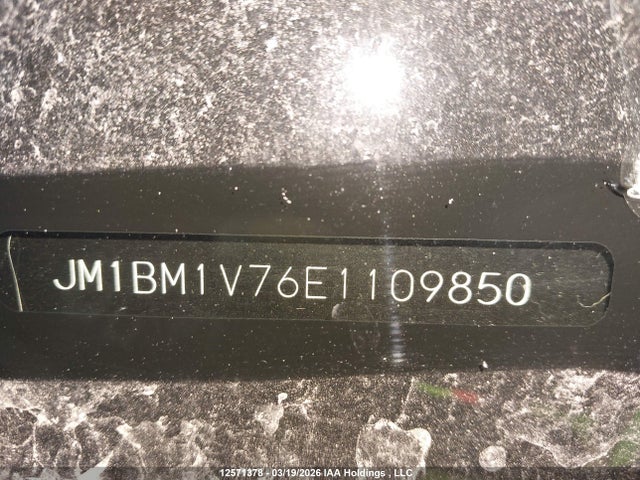 JM1BM1V76E1109850 Mazda Mazda3 Gs-sky