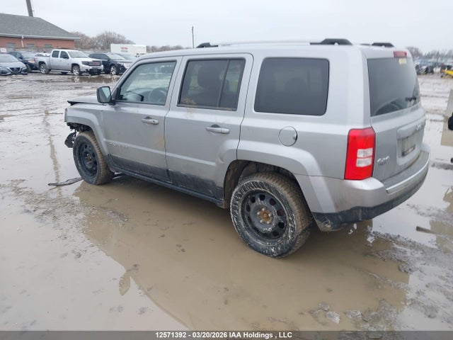 1C4NJRAB4GD510538 Jeep Patriot Sport/north