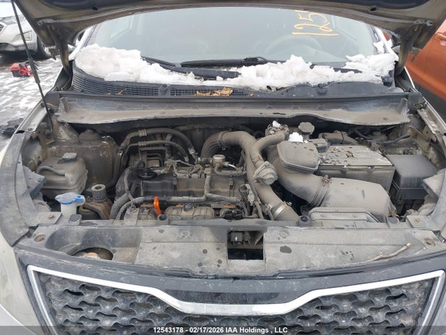 12543178 :رقم المزاد ، KNDPCCA64B7121330 vin ، 2011 Kia Sportage Sx مزاد بيع