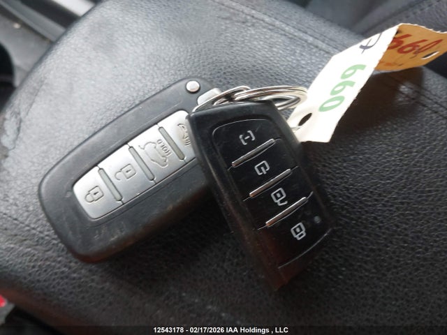 12543178 :رقم المزاد ، KNDPCCA64B7121330 vin ، 2011 Kia Sportage Sx مزاد بيع