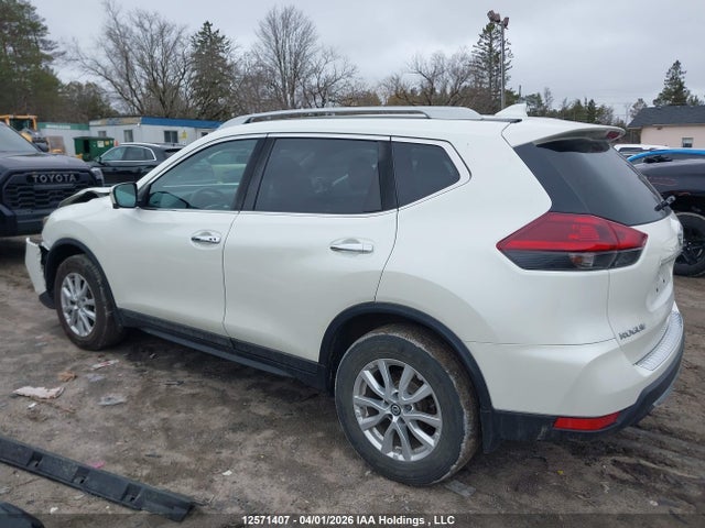 2018 Nissan Rogue მანქანა იყიდება აუქციონზე, vin: 5N1AT2MV2JC767910, აუქციონის ნომერი: 12571407
