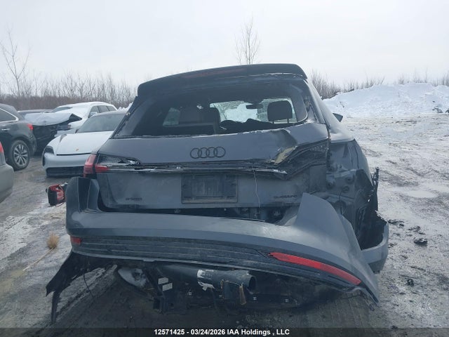 2023 Audi E-tron Chronos მანქანა იყიდება აუქციონზე, vin: WA1VAAGE1PB025654, აუქციონის ნომერი: 12571425