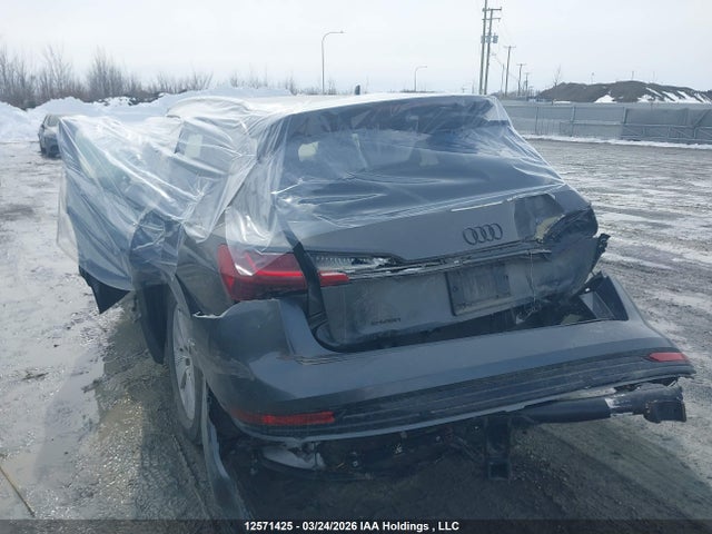 2023 Audi E-tron Chronos მანქანა იყიდება აუქციონზე, vin: WA1VAAGE1PB025654, აუქციონის ნომერი: 12571425
