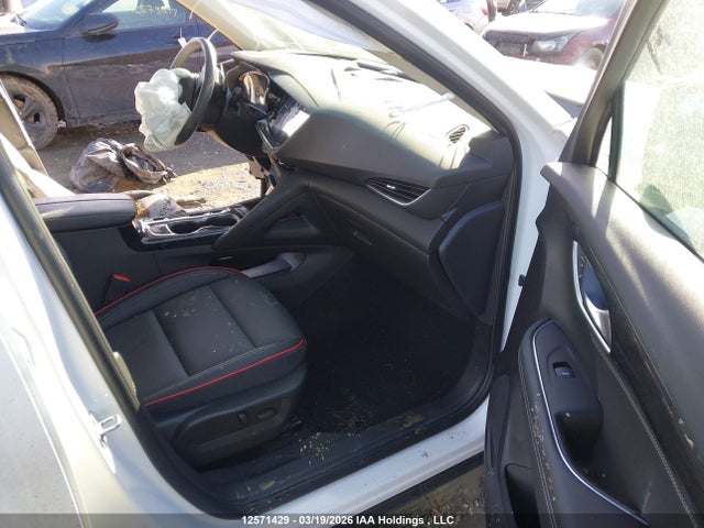 LRBFZPR40PD202031 Buick Envision Essence
