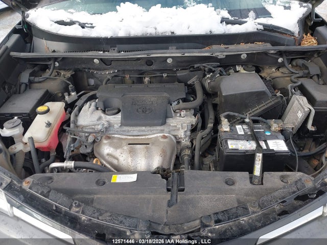 2T3ZFREV9HW324361 Toyota RAV4 LE