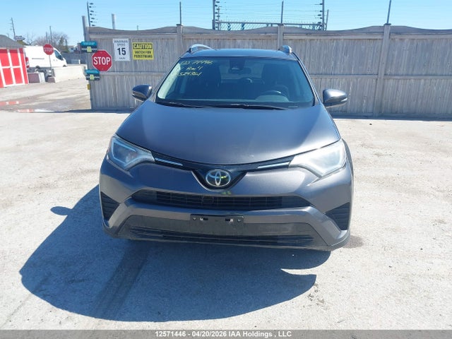 2T3ZFREV9HW324361 Toyota RAV4 LE