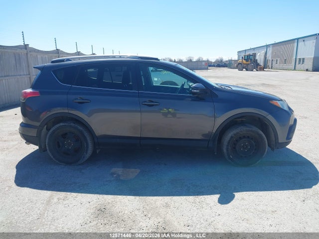 2T3ZFREV9HW324361 Toyota RAV4 LE