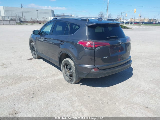 2T3ZFREV9HW324361 Toyota RAV4 LE