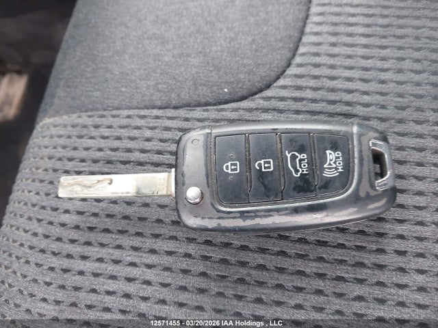 12571455 :رقم المزاد ، 5NMS2CAD6KH125738 vin ، 2019 Hyundai Santa Fe Essential مزاد بيع