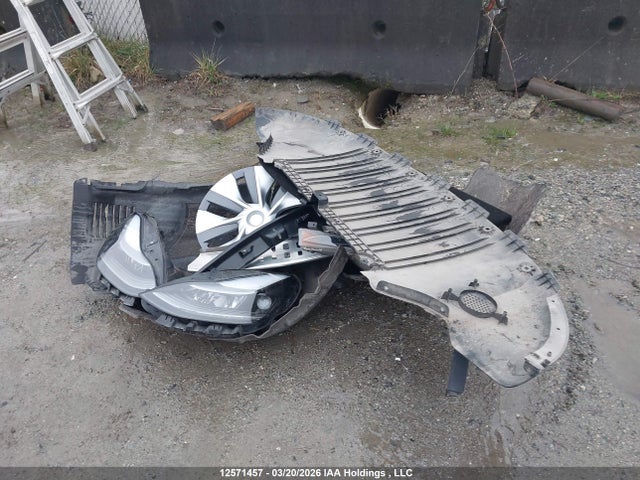 Tesla Model Y 2024 7SAYGDEE9RF993025 Image 12