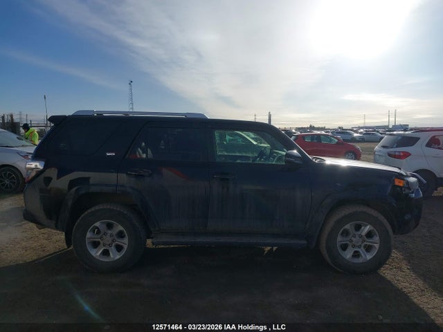 12571464 :رقم المزاد ، JTEBU5JR5F5213119 vin ، 2015 Toyota 4runner Sr5 V6 مزاد بيع