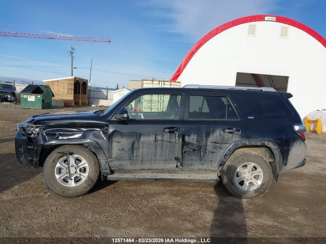 12571464 :رقم المزاد ، JTEBU5JR5F5213119 vin ، 2015 Toyota 4runner Sr5 V6 مزاد بيع