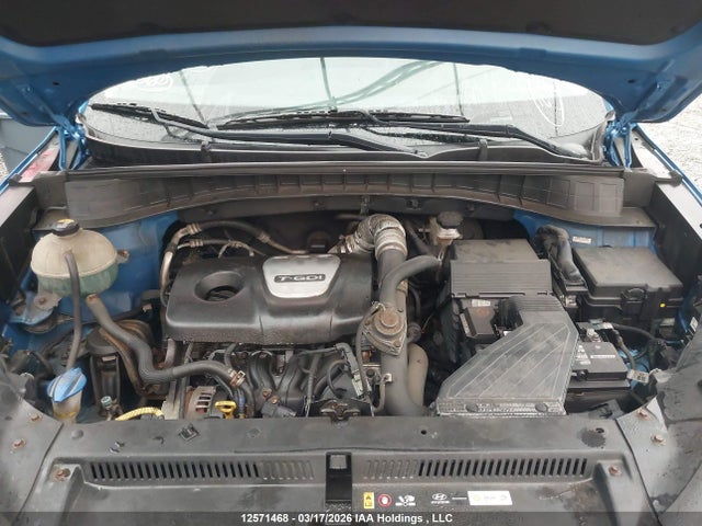 KM8J3CA26HU411674 Hyundai TUCSON SE