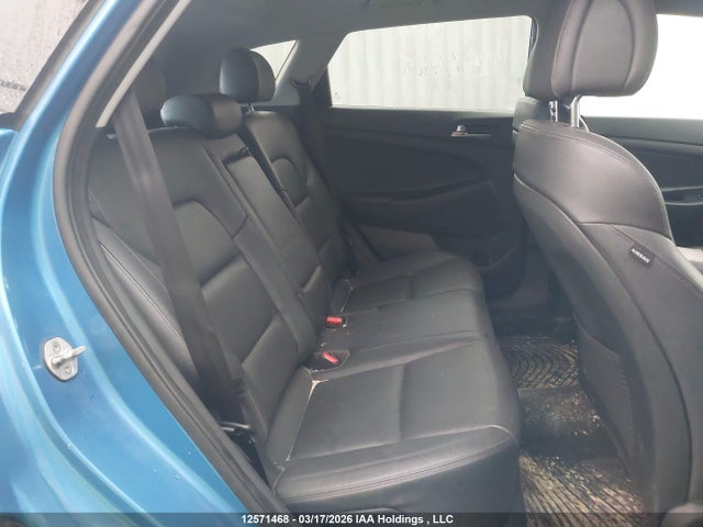 KM8J3CA26HU411674 Hyundai TUCSON SE