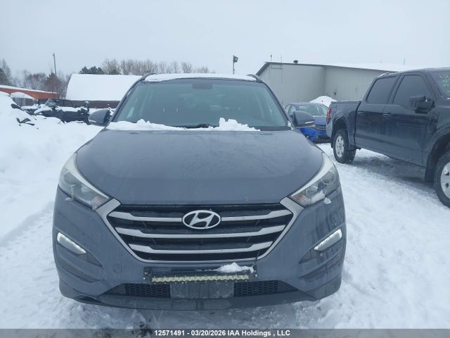 KM8J3CA4XJU627891 Hyundai Tucson Se 2.0l