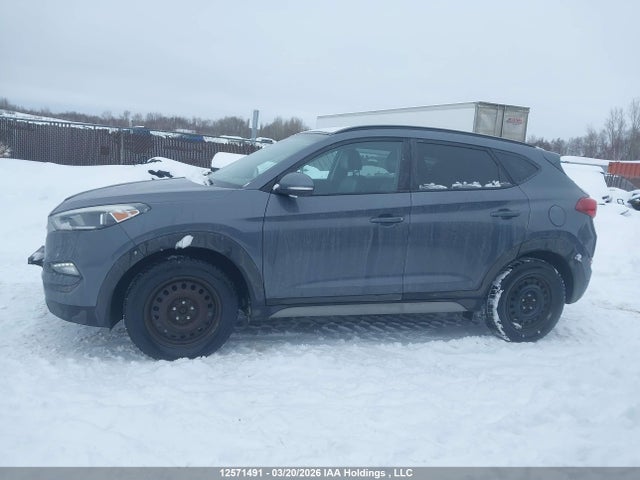 KM8J3CA4XJU627891 Hyundai Tucson Se 2.0l
