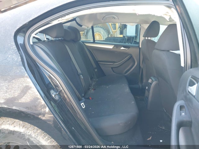 3VW2K7AJ1FM204537 Volkswagen JETTA SEDAN