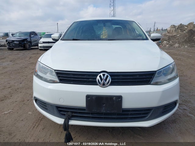 Продажа на аукционе авто 2014 Volkswagen Jetta 2.0l Trendline+, vin: 3VW2K7AJ4EM255867, номер лота: 12571517