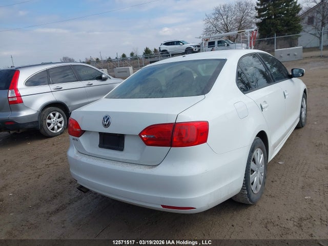 Продажа на аукционе авто 2014 Volkswagen Jetta 2.0l Trendline+, vin: 3VW2K7AJ4EM255867, номер лота: 12571517
