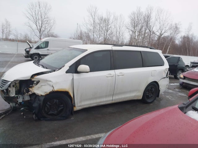 Aukcja sprzedaży 2014 Toyota Sienna Le, vin: 5TDKK3DC9ES489561, numer aukcji: 12571520