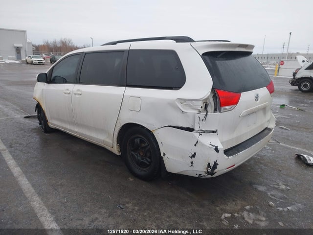 Aukcja sprzedaży 2014 Toyota Sienna Le, vin: 5TDKK3DC9ES489561, numer aukcji: 12571520