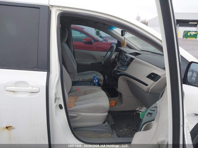 Aukcja sprzedaży 2014 Toyota Sienna Le, vin: 5TDKK3DC9ES489561, numer aukcji: 12571520