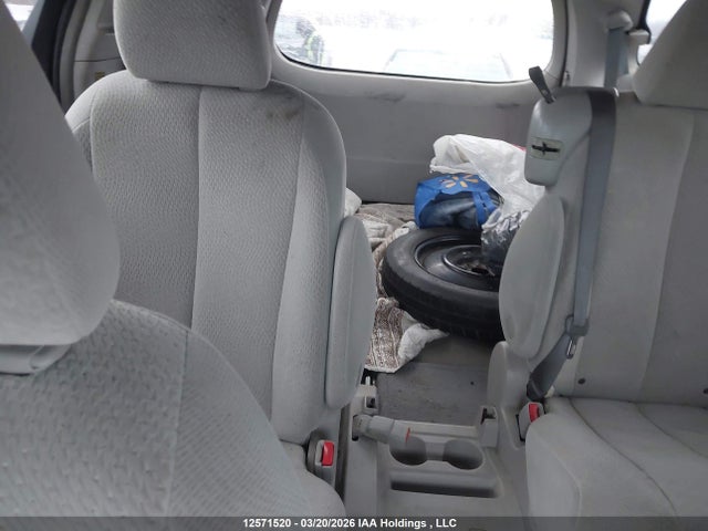 Aukcja sprzedaży 2014 Toyota Sienna Le, vin: 5TDKK3DC9ES489561, numer aukcji: 12571520