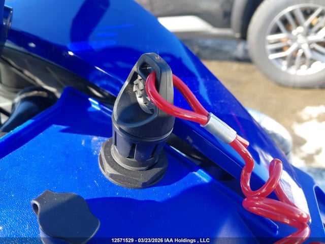 4UF8S4LKXPT104160 Yamaha Sw1nsrlppl
