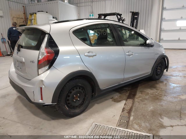JTDKDTB39J1614918 Toyota PRIUS C