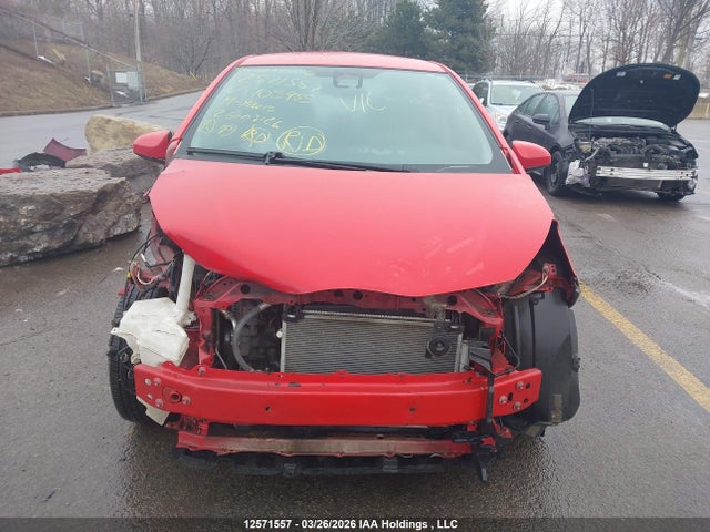 VNKKTUD38KA105935 Toyota Yaris L/le/se