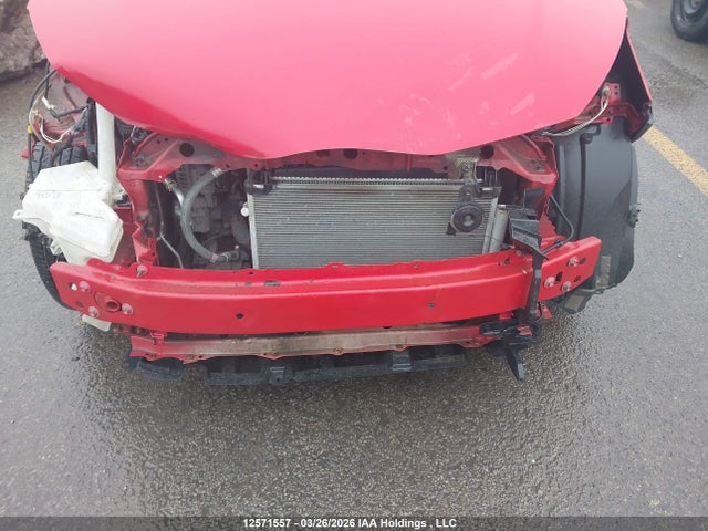 VNKKTUD38KA105935 Toyota Yaris L/le/se