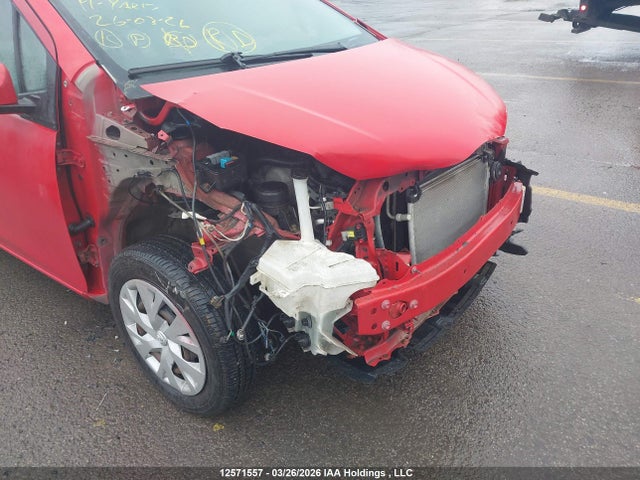 VNKKTUD38KA105935 Toyota Yaris L/le/se