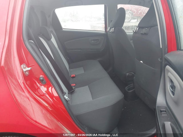 VNKKTUD38KA105935 Toyota Yaris L/le/se