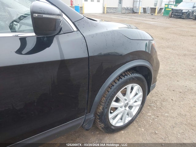 JN1BJ1AW0MW440899 Nissan Qashqai S