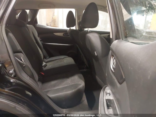 JN1BJ1AW0MW440899 Nissan Qashqai S