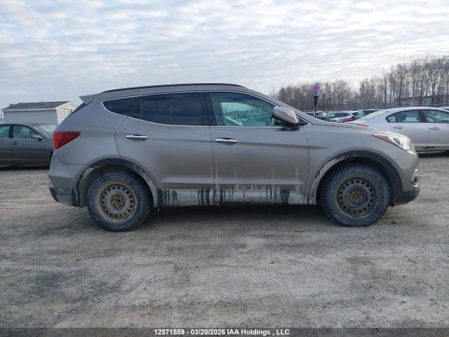5XYZU3LBXHG477843 Hyundai Santa Fe Sport 2.4 Premium
