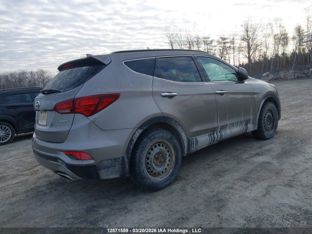 5XYZU3LBXHG477843 Hyundai Santa Fe Sport 2.4 Premium