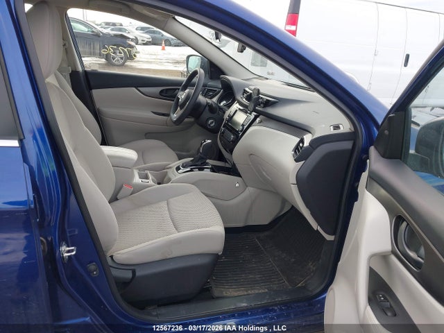 JN1BJ1AW3PW100537 Nissan Qashqai S