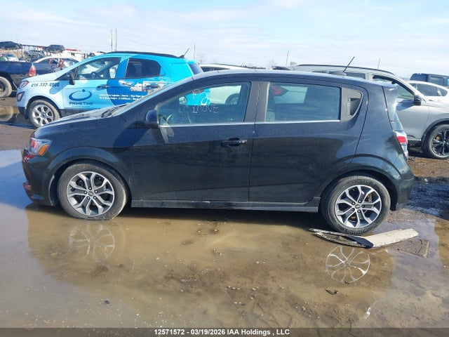 1G1JD6SB8H4170792 Chevrolet SONIC LT
