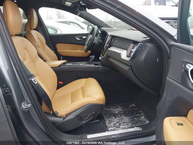 LYVA22RK7LB480284 Volvo Xc60 T6 Momentum
