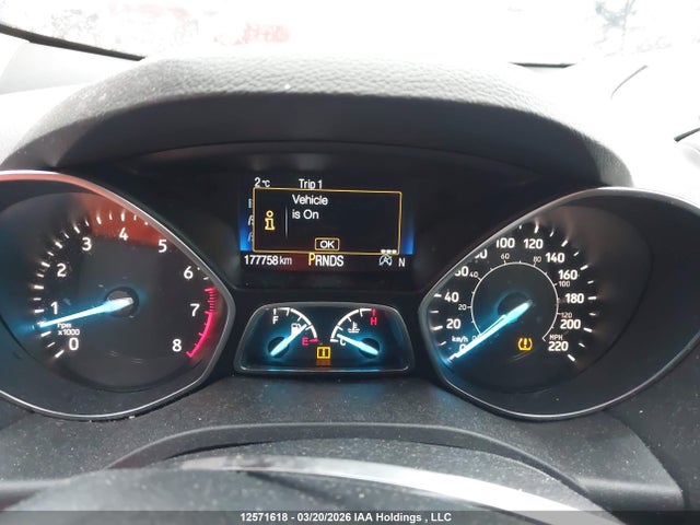 1FMCU0HD5JUD32174 Ford ESCAPE SEL