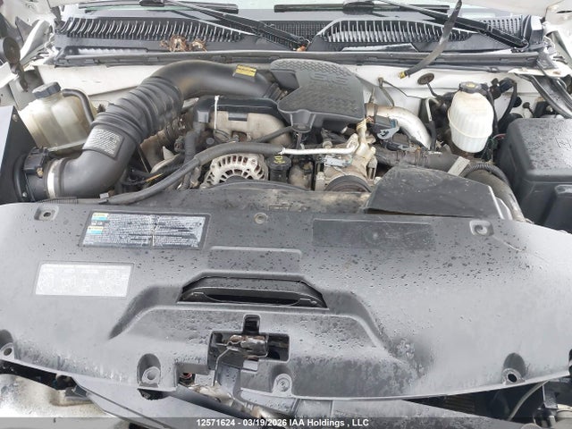 12571624 :رقم المزاد ، 1GTHK29255E327811 vin ، 2005 Gmc Sierra 2500hd Sl/sle/slt مزاد بيع