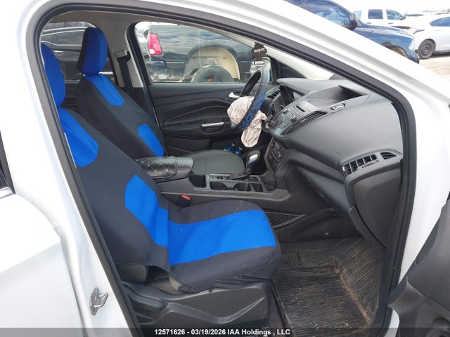 1FMCU0GD6JUB31790 Ford ESCAPE SE