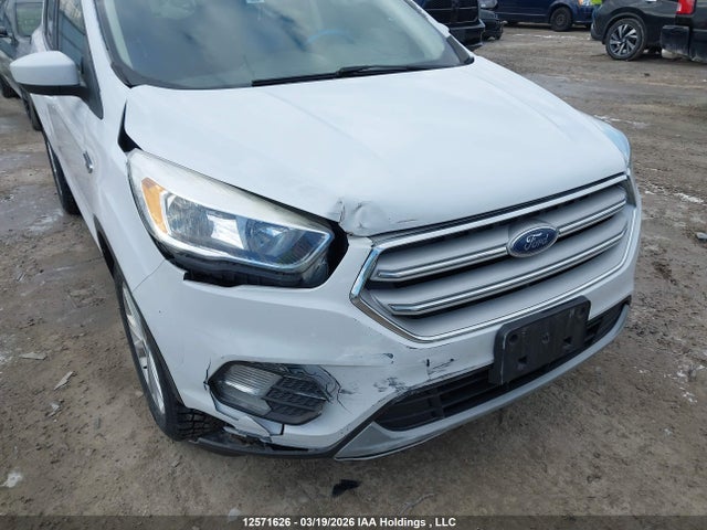 1FMCU0GD6JUB31790 Ford ESCAPE SE