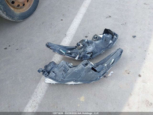2014 Toyota Highlander Le მანქანა იყიდება აუქციონზე, vin: 5TDBKRFH9ES021471, აუქციონის ნომერი: 12571639