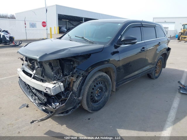 2014 Toyota Highlander Le მანქანა იყიდება აუქციონზე, vin: 5TDBKRFH9ES021471, აუქციონის ნომერი: 12571639
