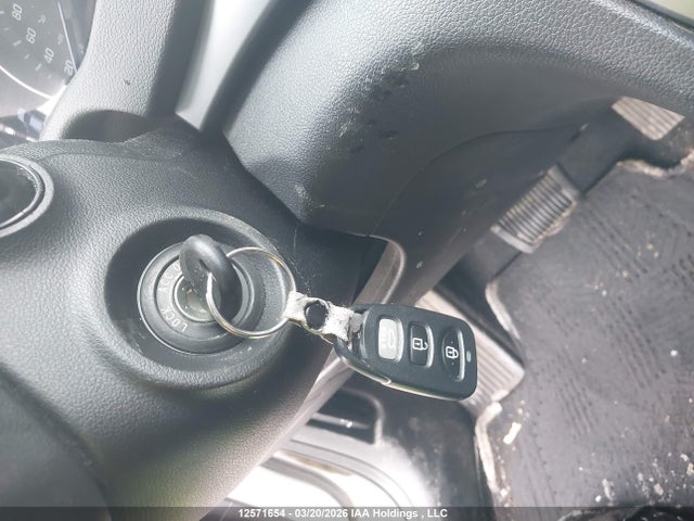 KMHD84LF2HU114891 Hyundai Elantra Se/value/limited